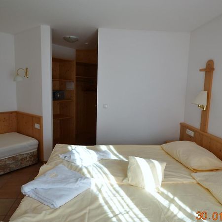 Appartement Hotel Sonneck Konigsleiten Room photo